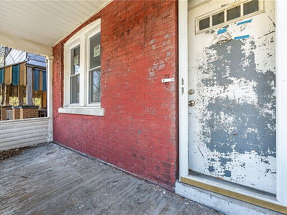 5th image of 1009 N Wheeler Dr