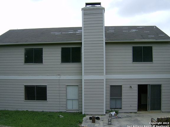 3rd image of 10214 Plumas Dr