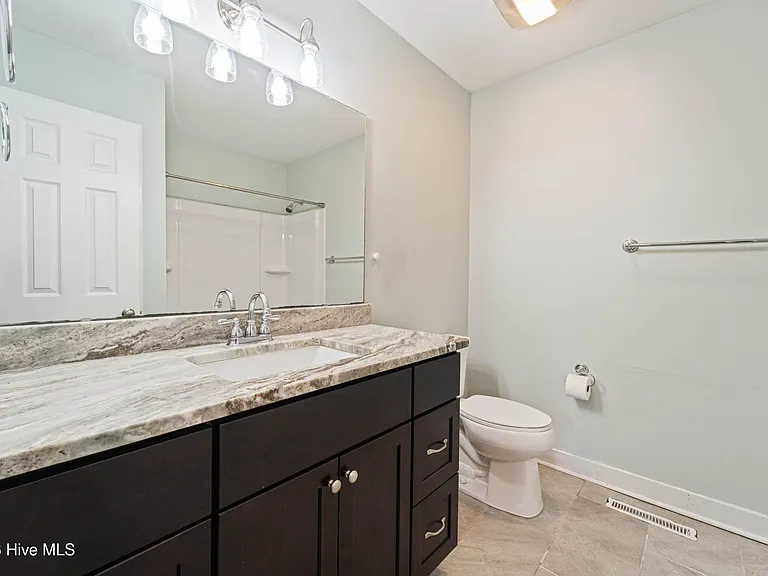 108 Quail Hollow Dr — Photo 15
