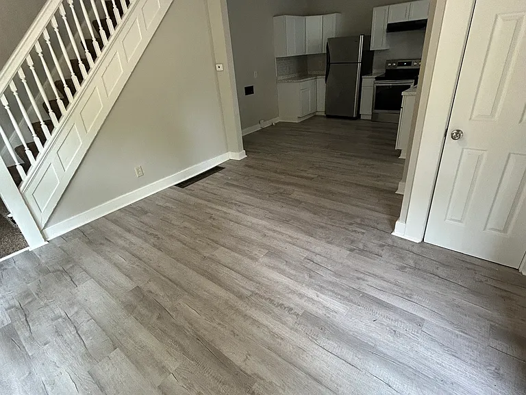 1625 Sturm Ave #2 — Photo 3