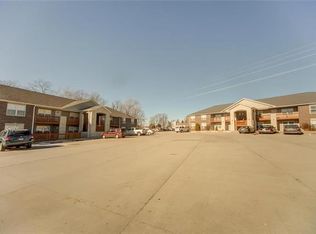 818 Elm Way Ct, Belleville, IL