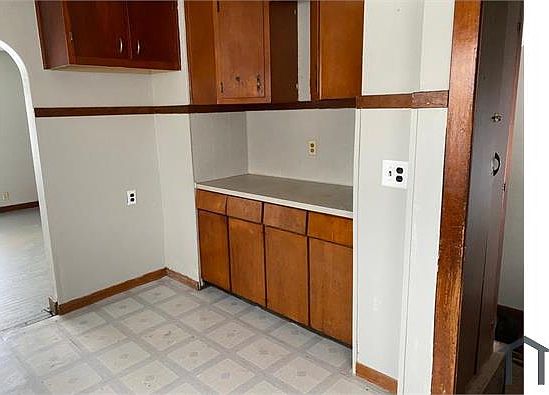 1st image of 1545 Willard Ave