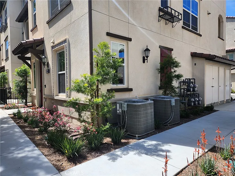 2408 Villena Way — Photo 3