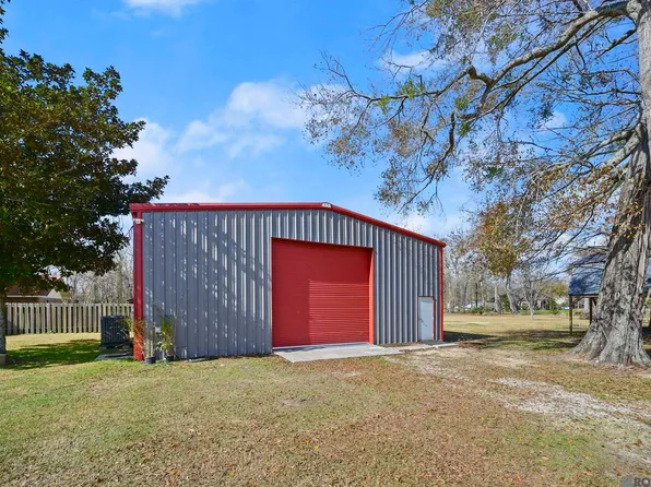 18181 Van Broussard Rd, Prairieville, LA 70769