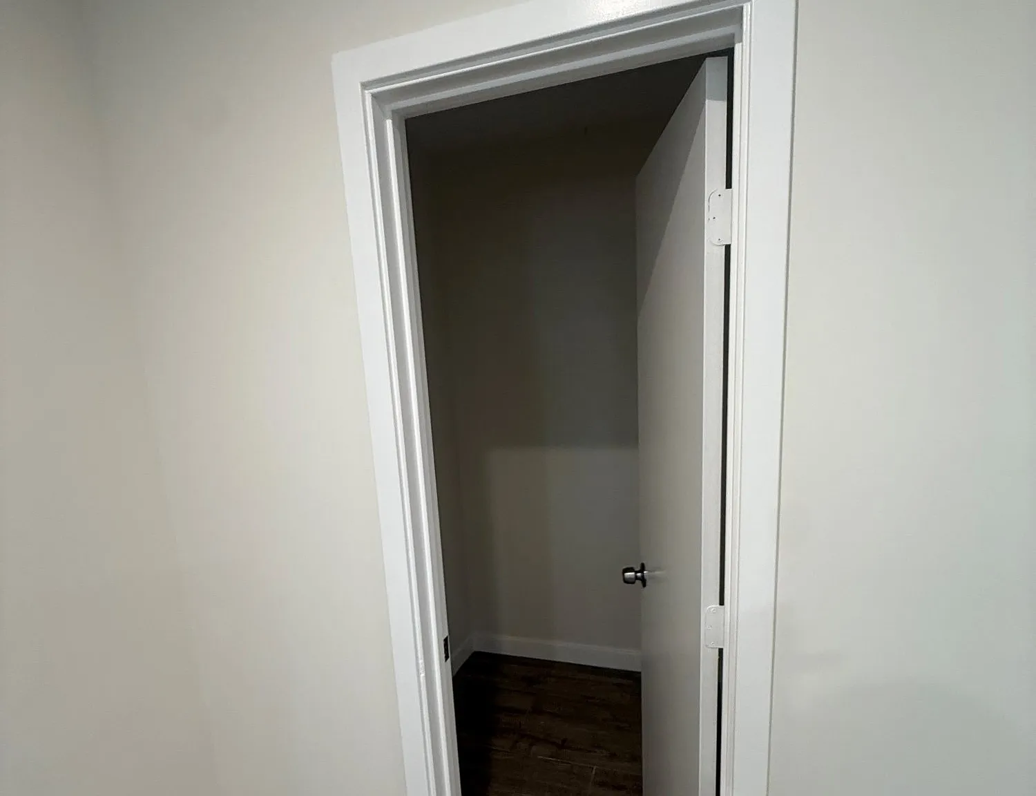 1 bed, 610 sqft, $2,300 — Photo 2