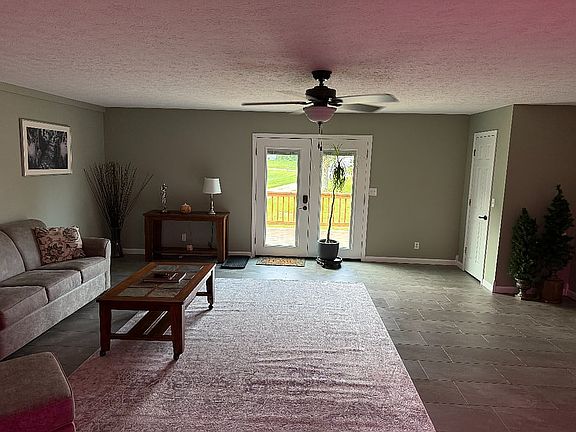 3rd image of 4790 S Stansifer Ln #2