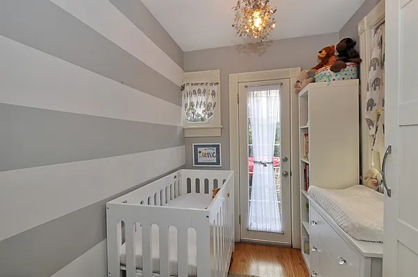 Sold by Corcoran | media 21