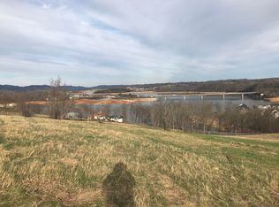 2423 Starboard Crest Rd, Morristown, TN 37814