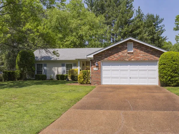 1032 Boxwood Dr, Franklin, TN 37069