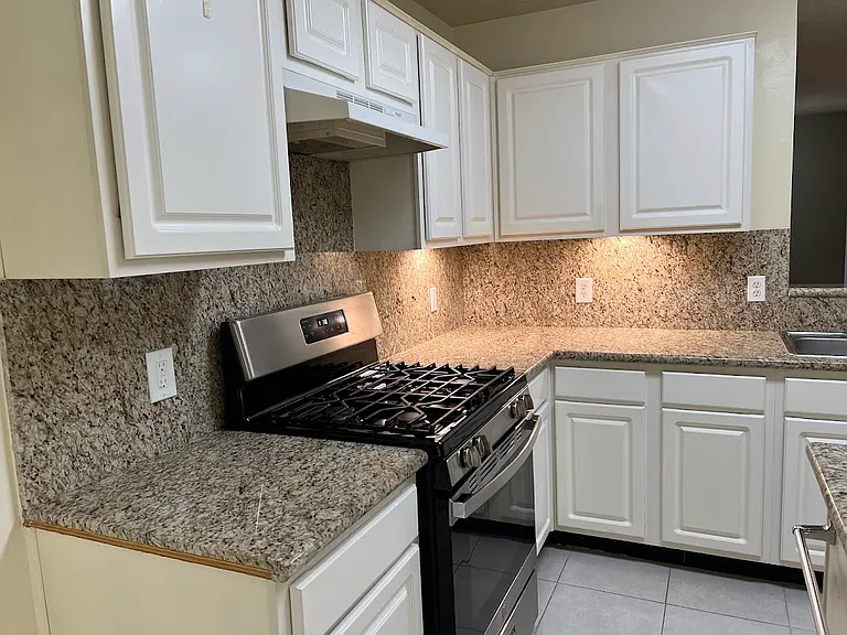 8859 Creek Willow Dr — Photo 11