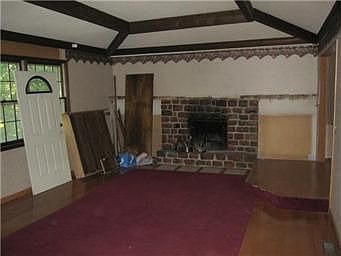 4th image of 10008 Carrie Ln