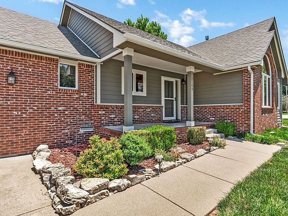 4th image of 2140 Pico Ct