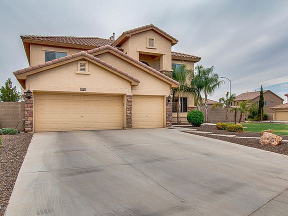 3rd image of 4713 S Adelle Cir