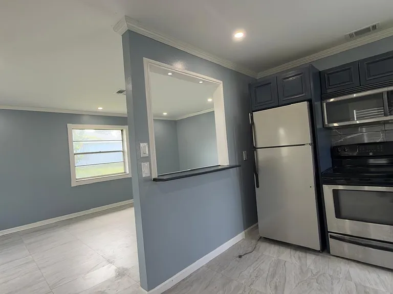 1310 W 24th St — Photo 12