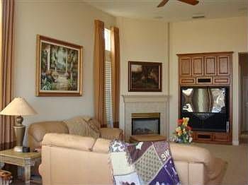 4th image of 1556 Summerhill Ln