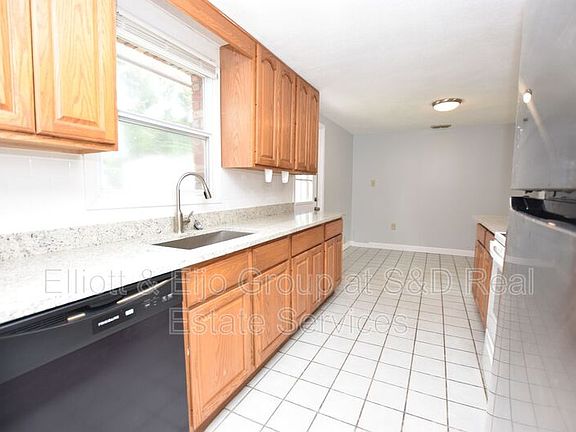 5th image of 2118 Smithfield Pl
