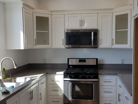 3rd image of 14915 Roscoe Blvd Unit 104