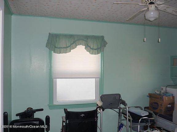 5th image of 114 Pine St
