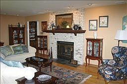 1st image of 32 Ravenswood Ln