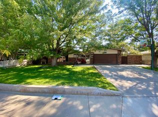 1012 N Comanche St, Ulysses, KS 67880