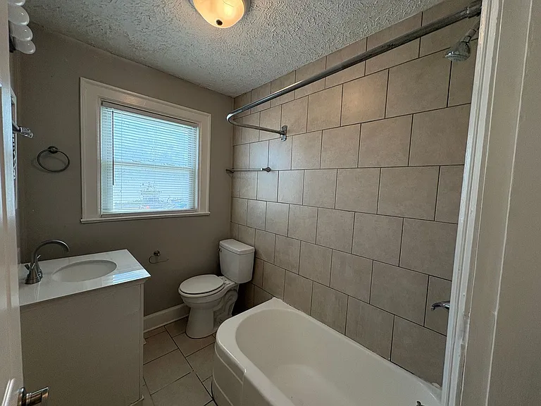 2103 Vance Ave — Photo 6