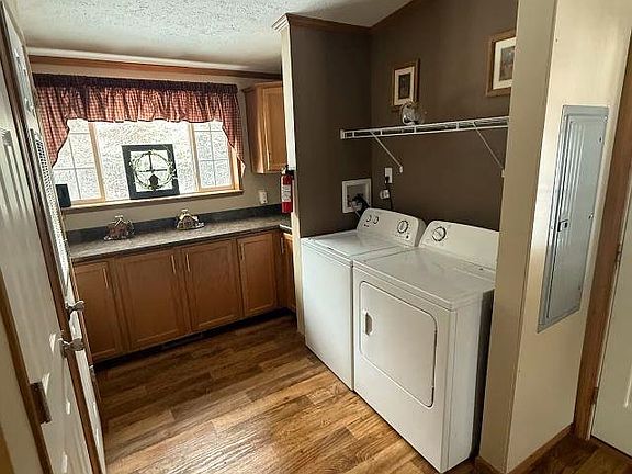 4th image of 170 E Milan Road