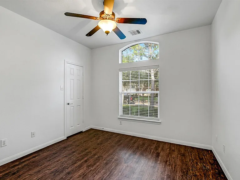 7014 Spruce View Ct — Photo 22