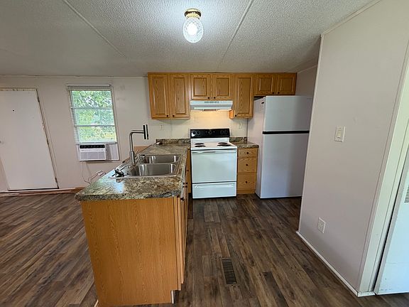 5th image of 1454 Blackwater Rd #1