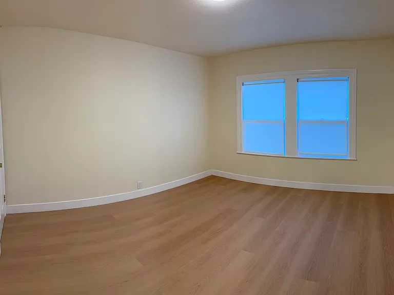 126 Margaret Ave — Photo 28