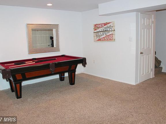 2nd image of 3886 Marquis Pl