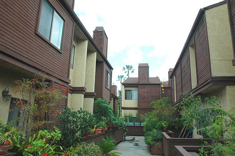 1st image of 12601 Matteson Ave APT 2