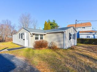 76 Dickens St, Attleboro, MA 02703