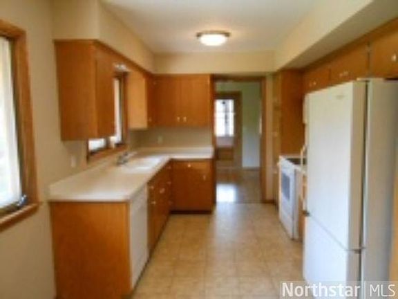 2nd image of 1298 Skywood Ln NE