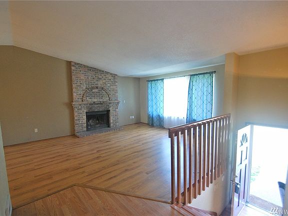 3rd image of 8406 162nd Street Ct E