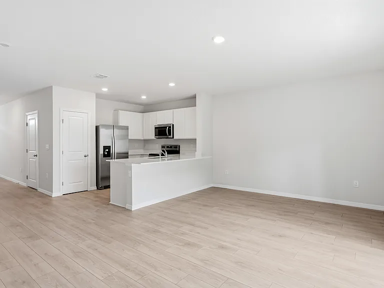 7720 42nd Ln N — Photo 5