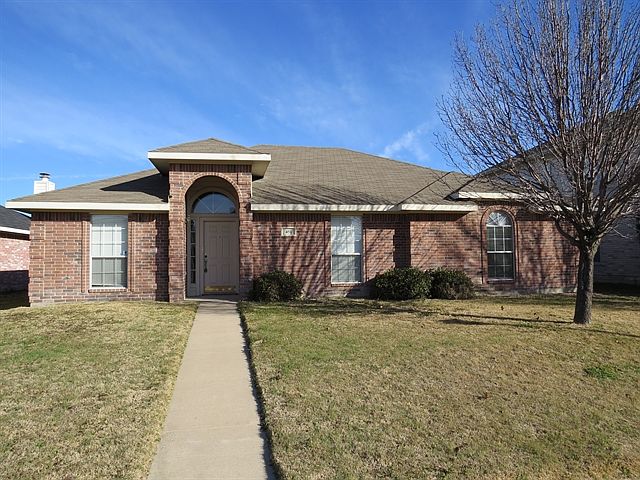 1st image of 451 Maplegrove Dr