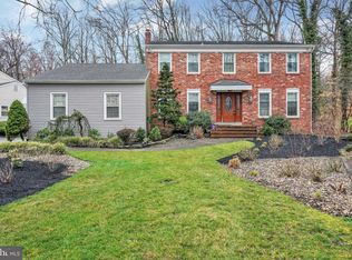 916 Francine Dr, Cherry Hill, NJ 08003