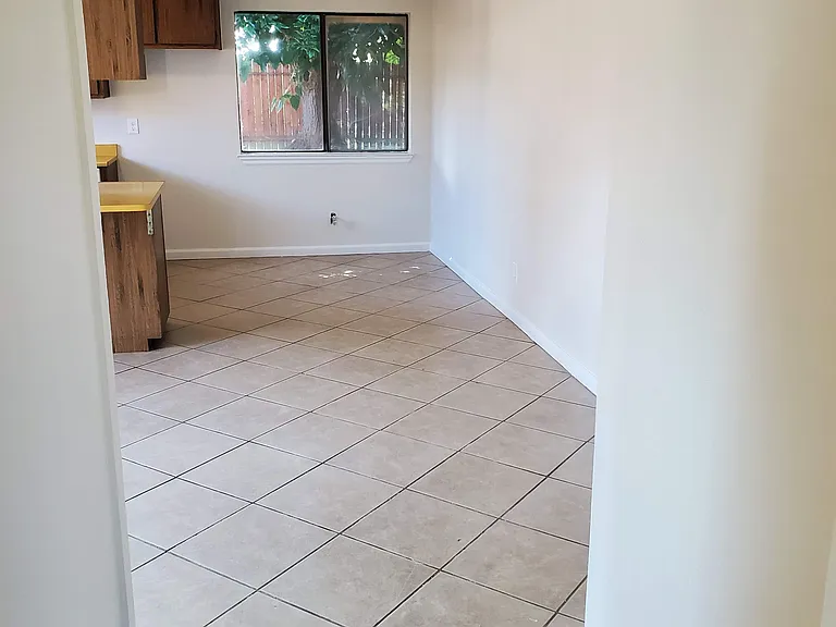 2434 Stokewood Way — Photo 7