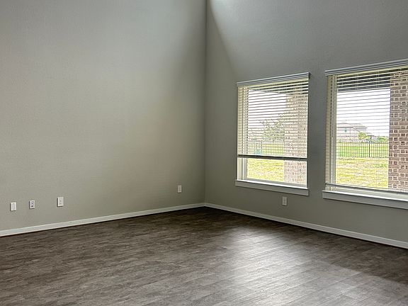 5th image of 3406 Royal Elk Ct