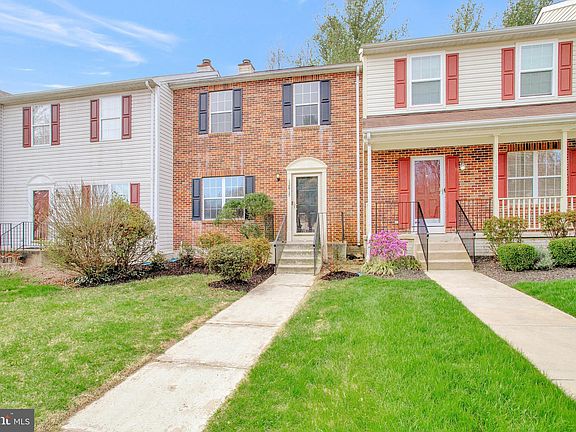 2nd image of 12817 Carousel Ct