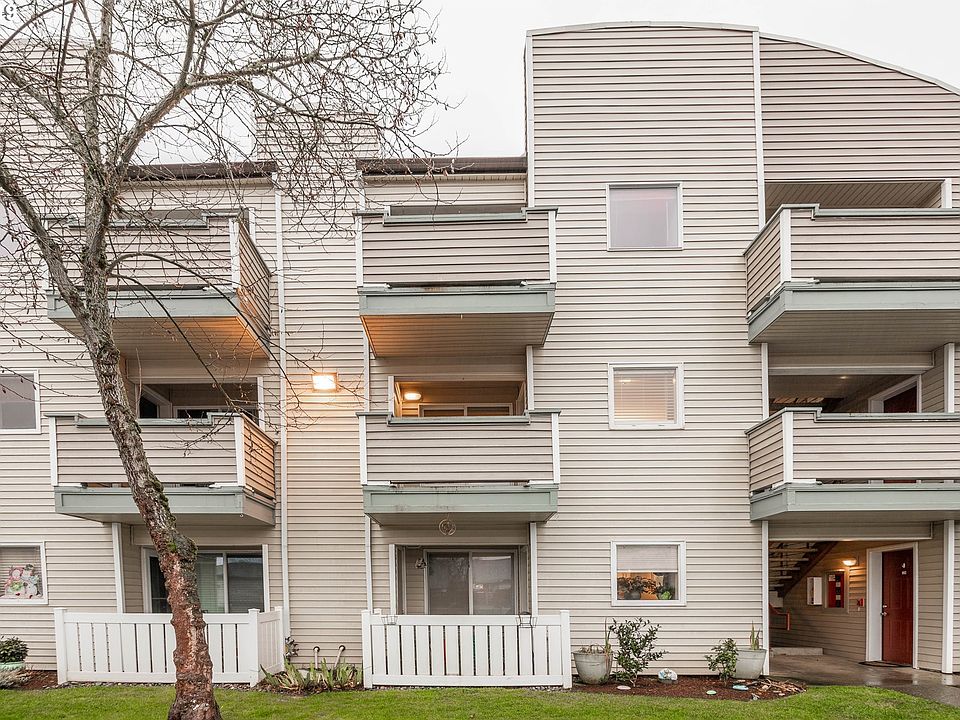 1st image of 6044 SE Drake St APT 203