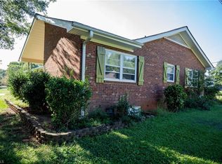 5207 Old Mine Rd, Browns Summit, NC 27214