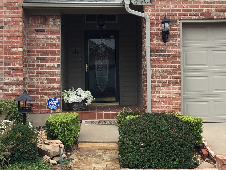1st image of 6901 NW 133rd Ter