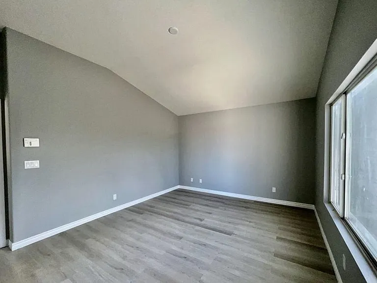 5541 Crestlock Dr — Photo 33