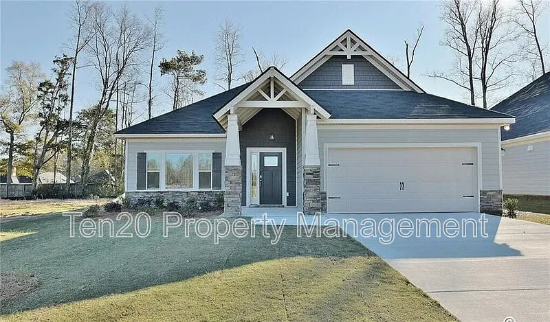3 bed, 2.0 bath, 1800 sqft, $2,000 — Photo 1