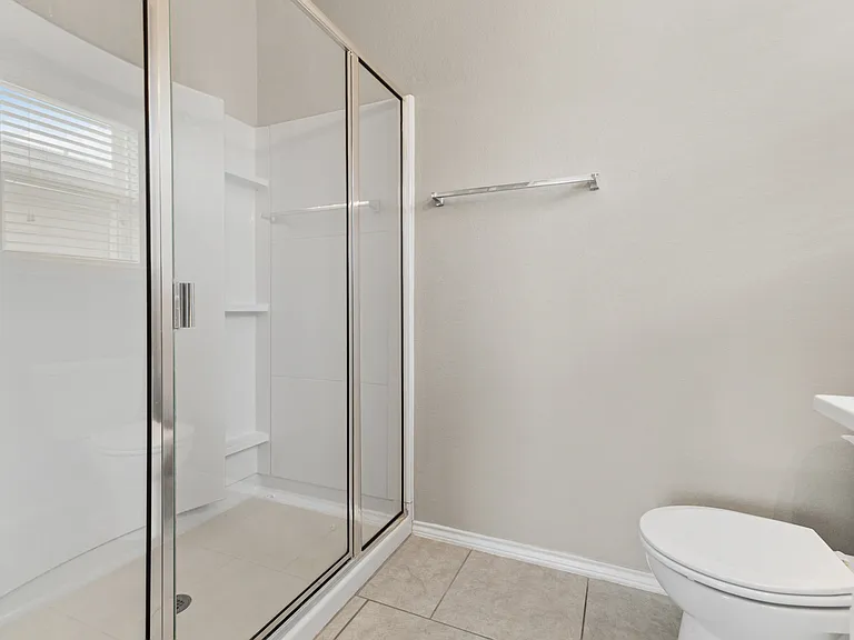 10719 Noble Cyn — Photo 25