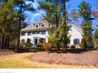 1 Spruce Ln, Weatogue, CT 06089