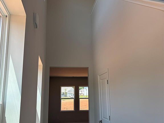 3rd image of 1328 Chiefs Ln