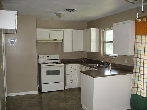 2nd image of 3322 Golden Crown Dr