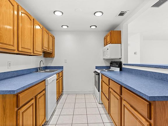 3rd image of 11663 90th St